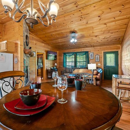 Easy Livin - Secluded Family Log Cabin Βίλα Sevierville Εξωτερικό φωτογραφία