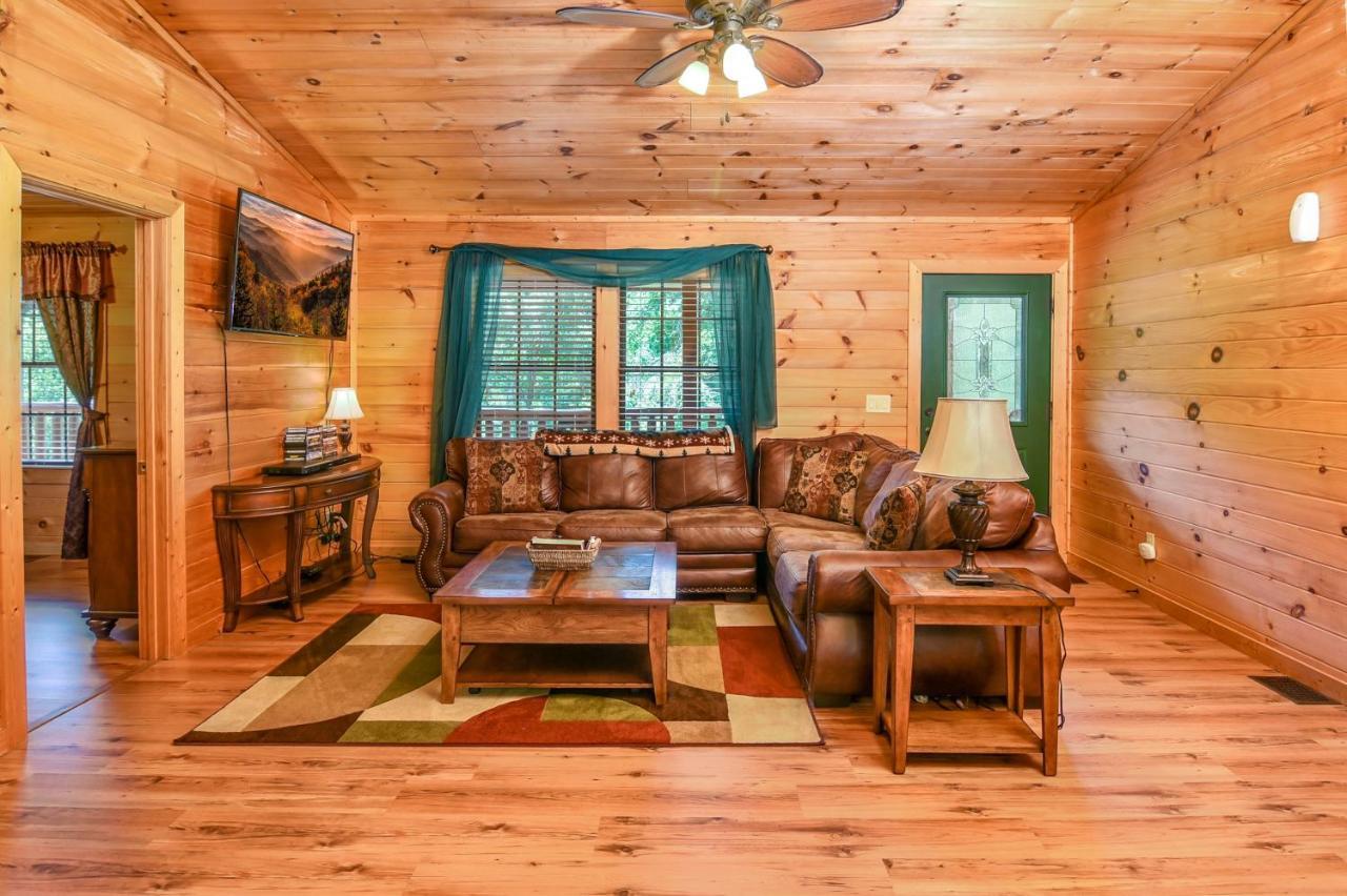 Easy Livin - Secluded Family Log Cabin Βίλα Sevierville Εξωτερικό φωτογραφία