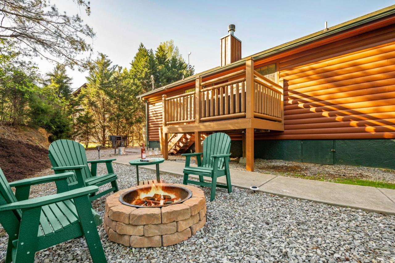 Easy Livin - Secluded Family Log Cabin Βίλα Sevierville Εξωτερικό φωτογραφία